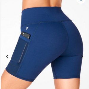 Fabletics On-The-Go 6” Short